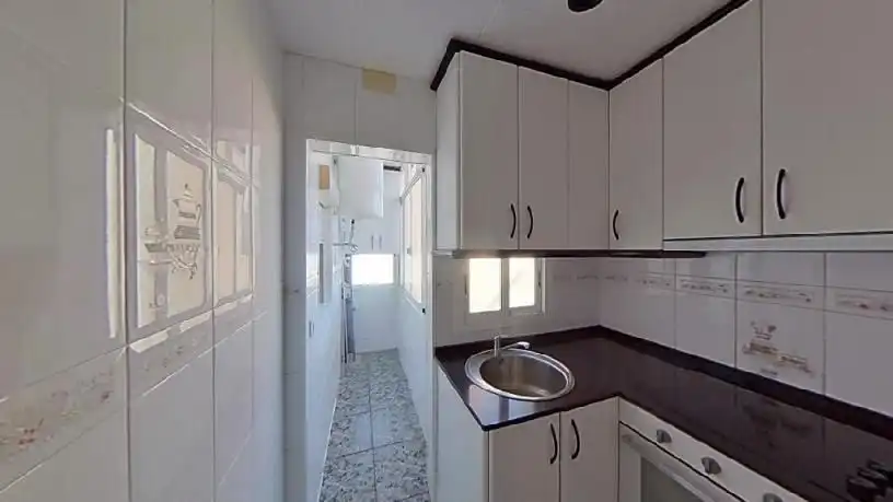 Kitchen of Flat for sale in Esplugues de Llobregat