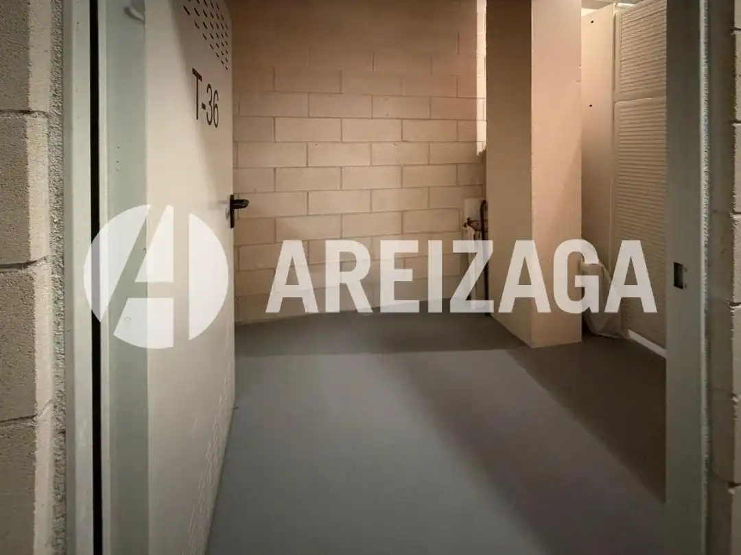 Piso en venta en Donostia - San Sebastián  con Calefacción, Terraza y Trastero