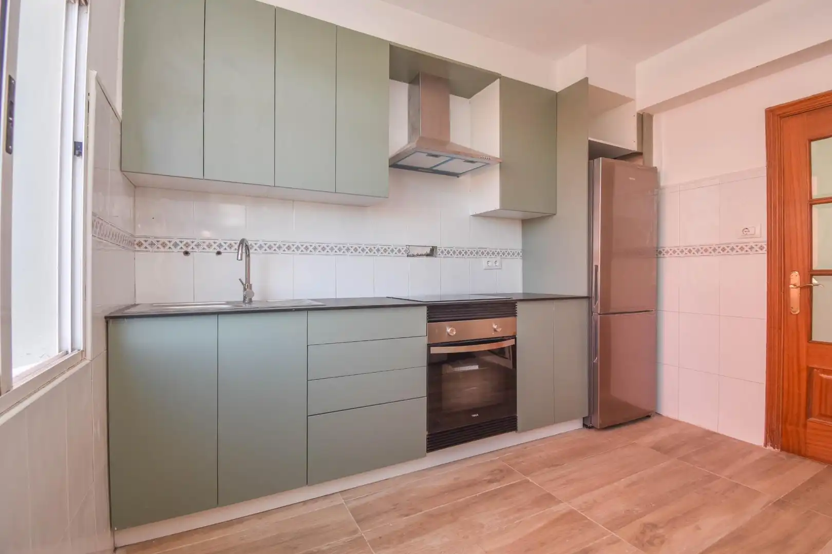 Kitchen of Flat for rent in Cambre , A Coruña