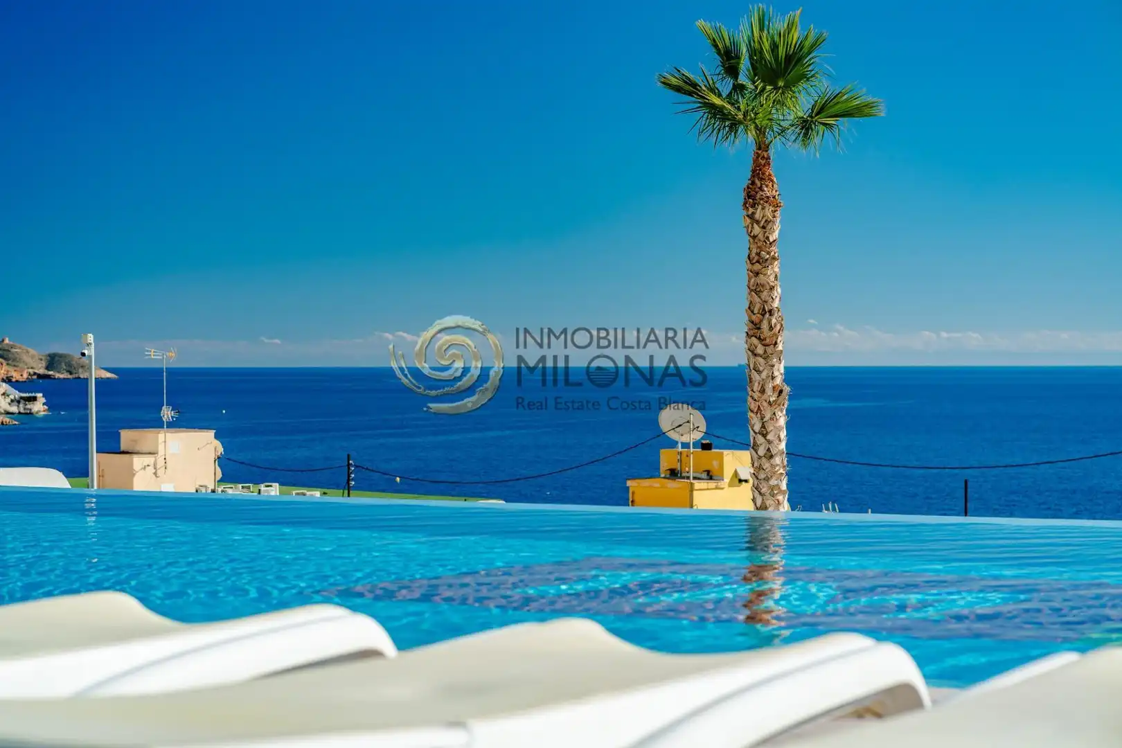 Piscina de Apartament en venda en Benidorm amb Aire condicionat, Terrassa i Traster