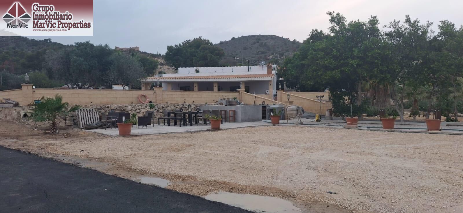 Vista exterior de Casa o xalet en venda en Villajoyosa / La Vila Joiosa amb Aire condicionat, Calefacció i Terrassa