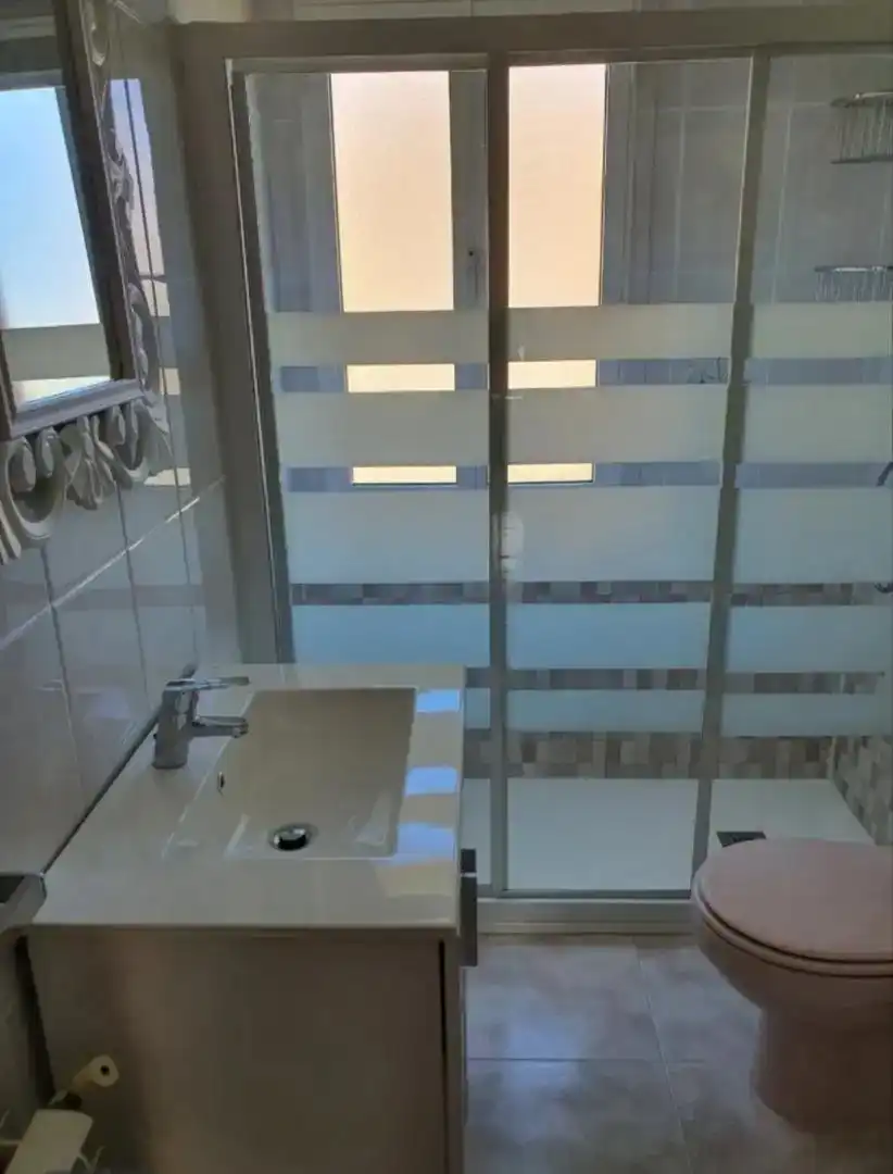 Bathroom of Flat for rent in Santander  with Private garden, Parquet flooring and Storage room