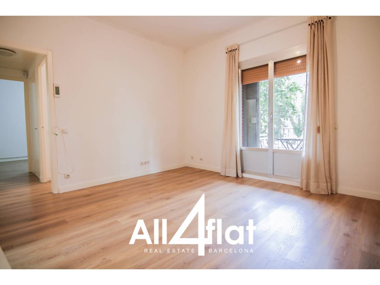 Dormitori de Pis de lloguer en  Barcelona Capital amb Calefacció, Parquet i Moblat