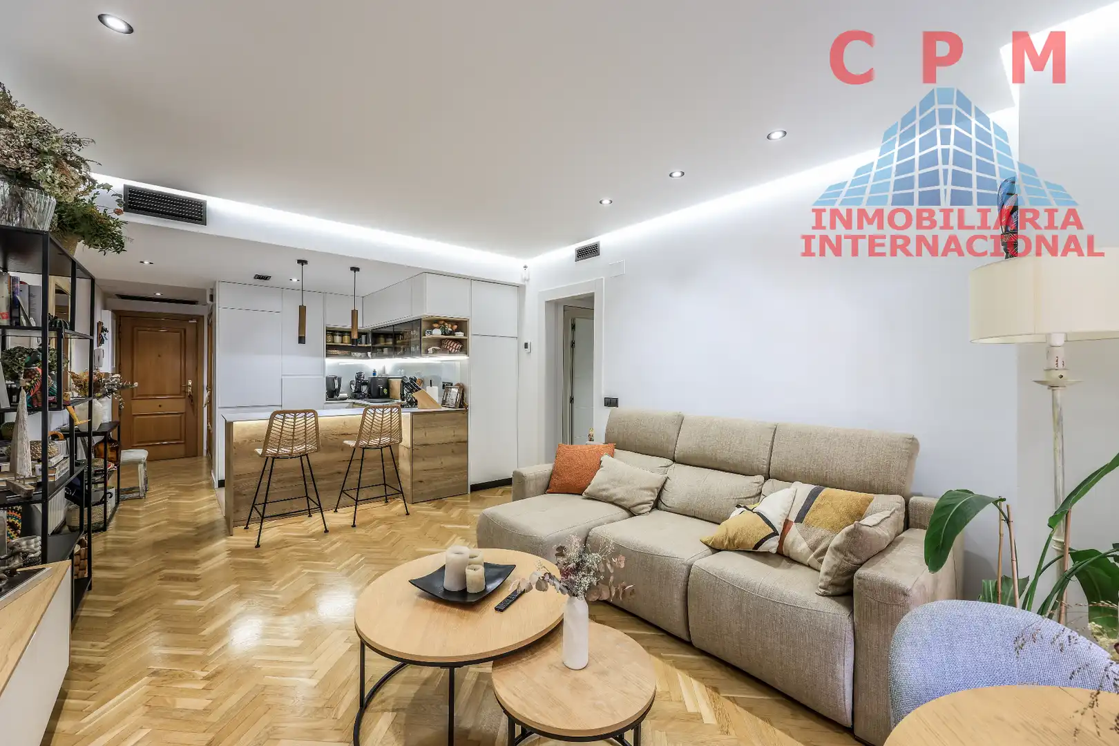 Flat with pool to rent in Ciudad Lineal, imagen 2