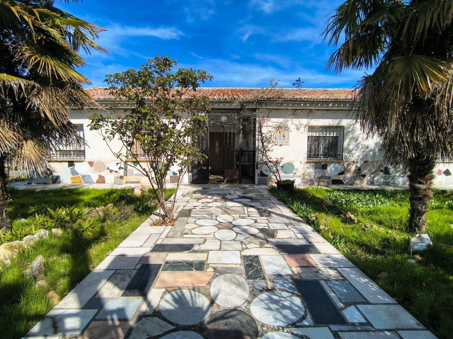 Garden of Houses for sale in Humanes  with Heating