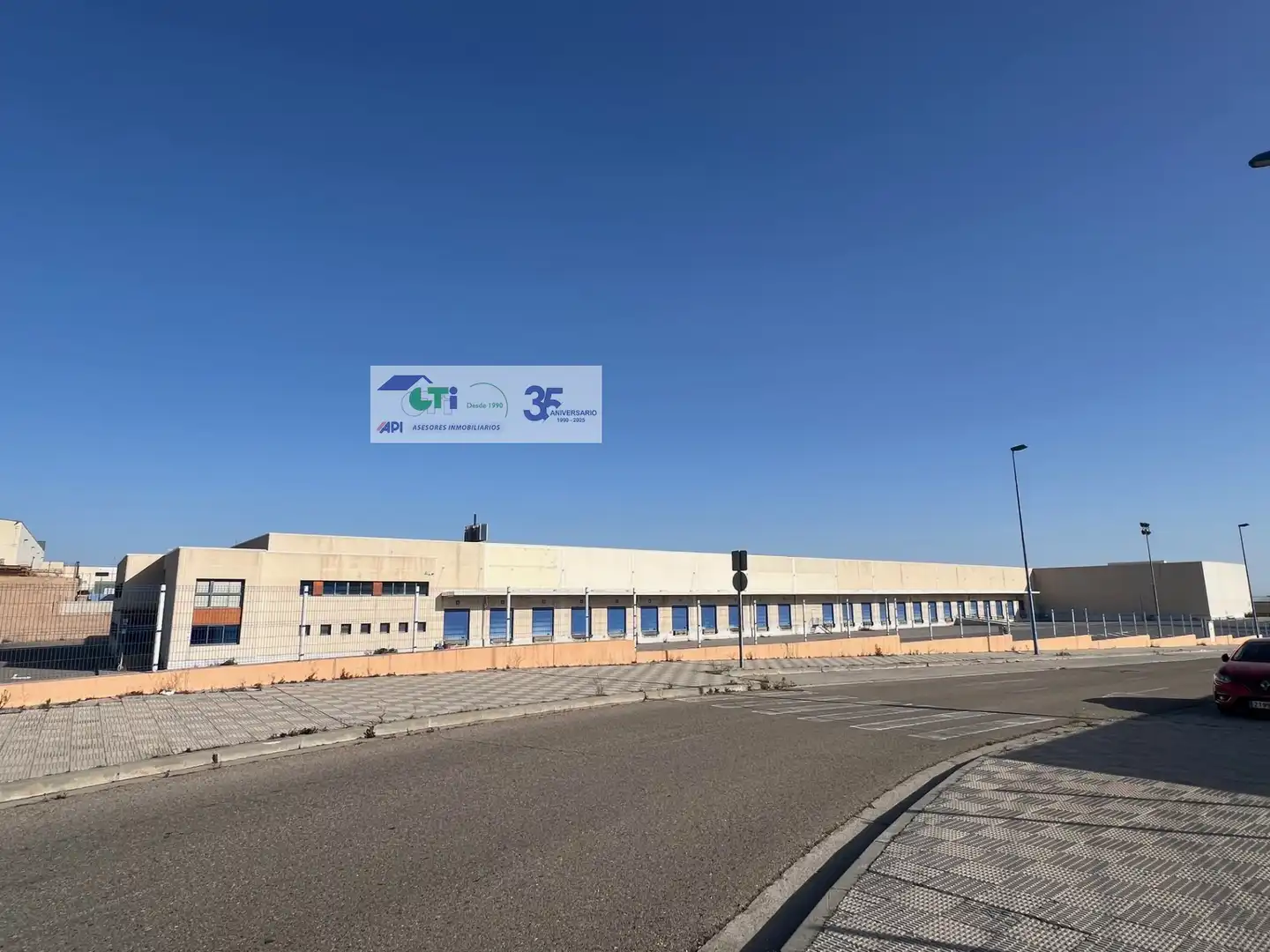 Industrial building to rent in C/ RÍO DE JANEIRO, imagen 28