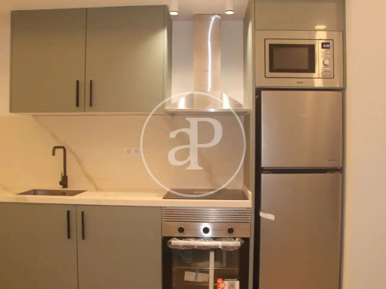 Cocina de Piso de alquiler en Valencia con Aire acondicionado, Calefacción y Terraza