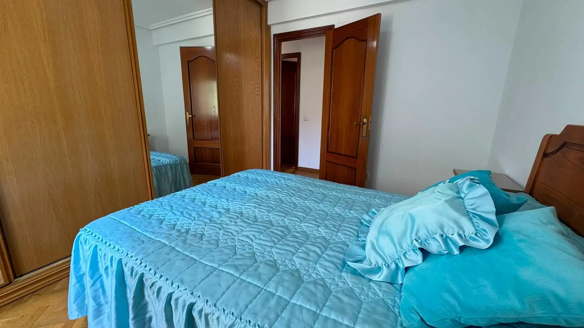 Habitación de Piso en venta en Guadalajara con Calefacción