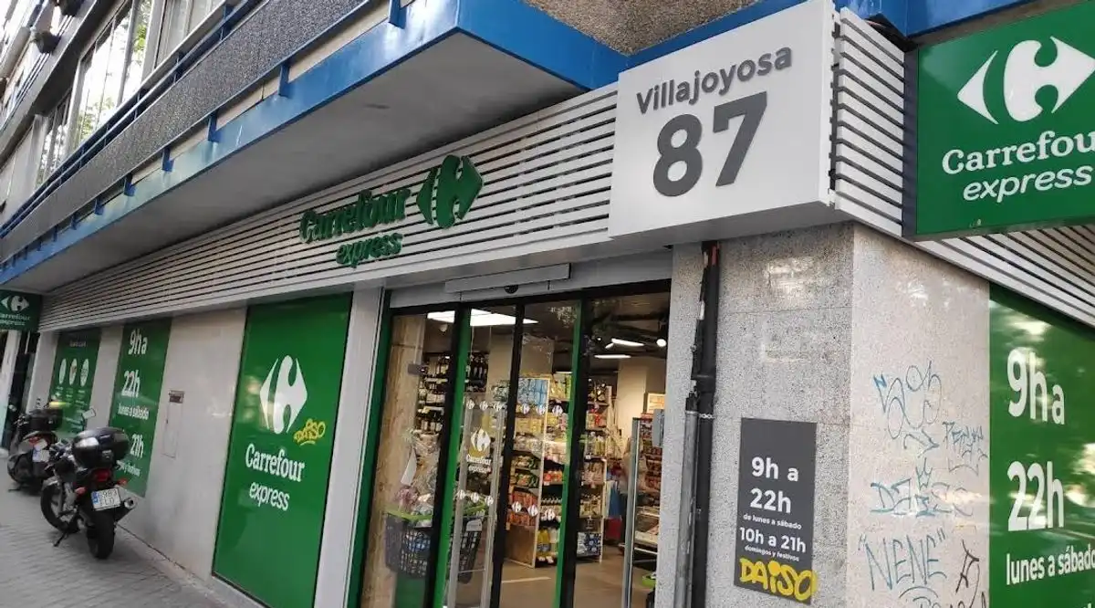 Local comercial en venda a C. de Villajoyosa, imagen 3