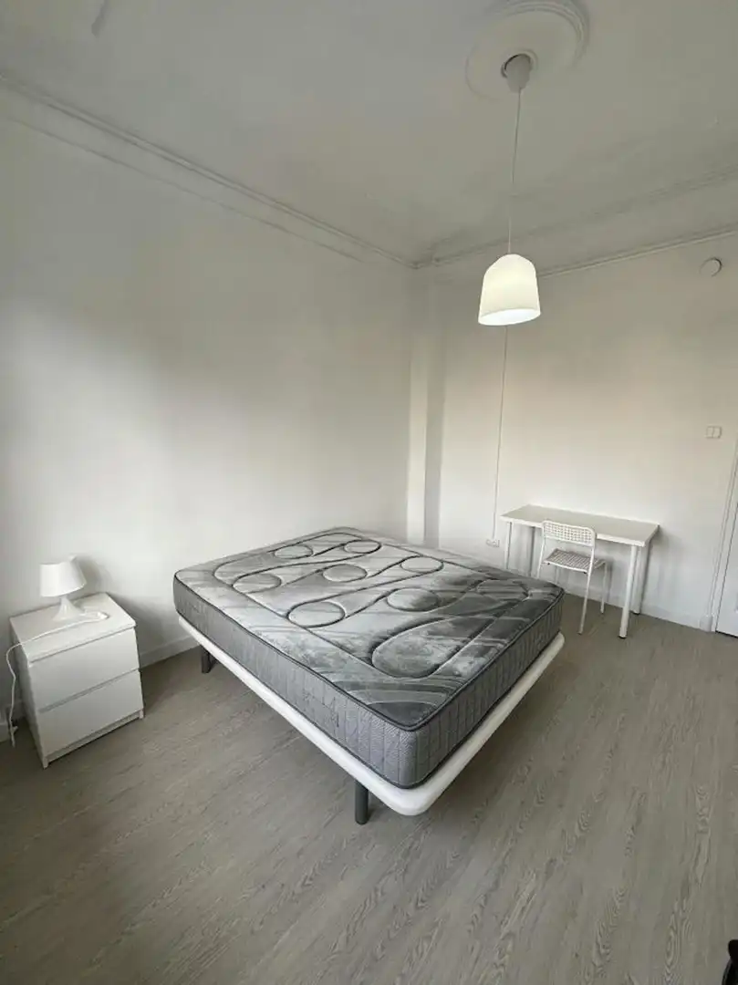 Habitación de Piso para compartir en Valencia con Aire acondicionado, Calefacción y Lavadora