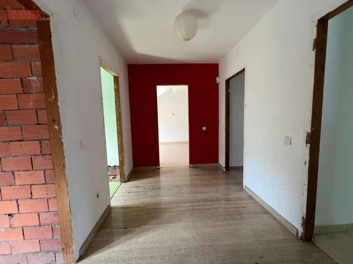 Houses for sale in Outeiro de Rei  with Heating and Storage room