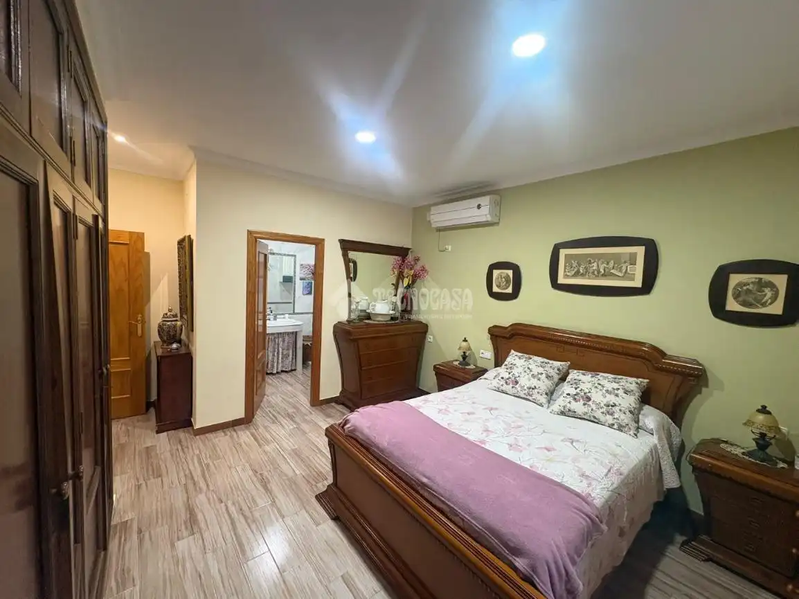 Dormitori de Casa o xalet en venda en Espartinas Pueblo