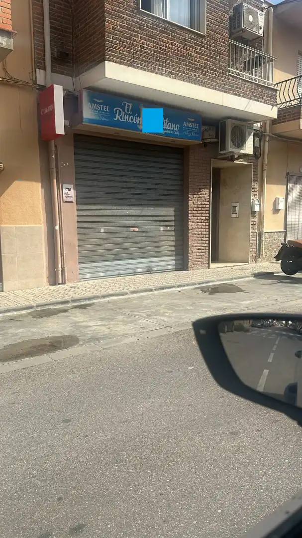 Business premises to rent in Carrer Cronista Pareja 83, imagen 2
