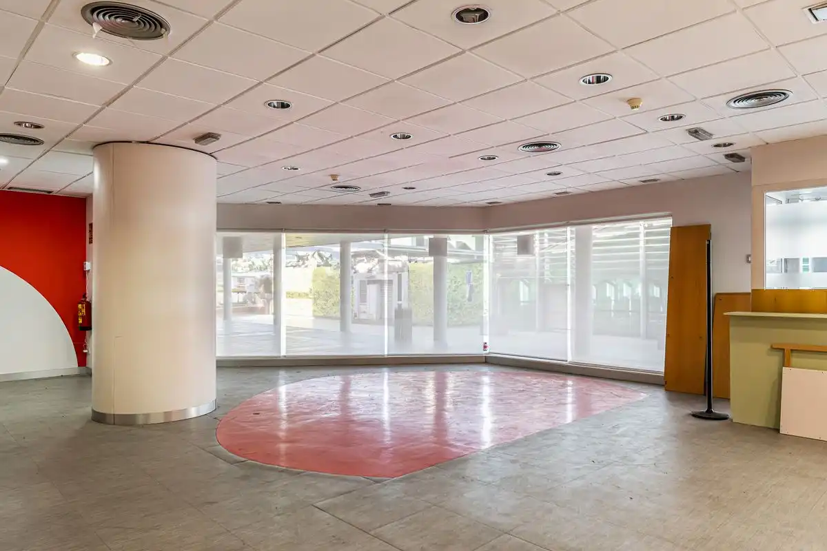 Business premises to rent in Av. de España