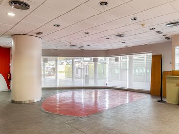 Business premises to rent in Av. de España