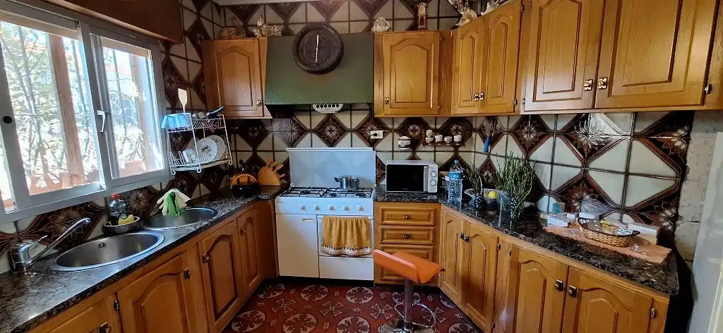 Cuina de Casa o xalet en venda en Navarrés amb Jardí privat, Terrassa i Piscina