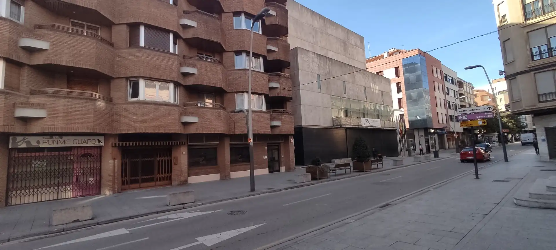 Locale commerciale in affitto a Arnedo
