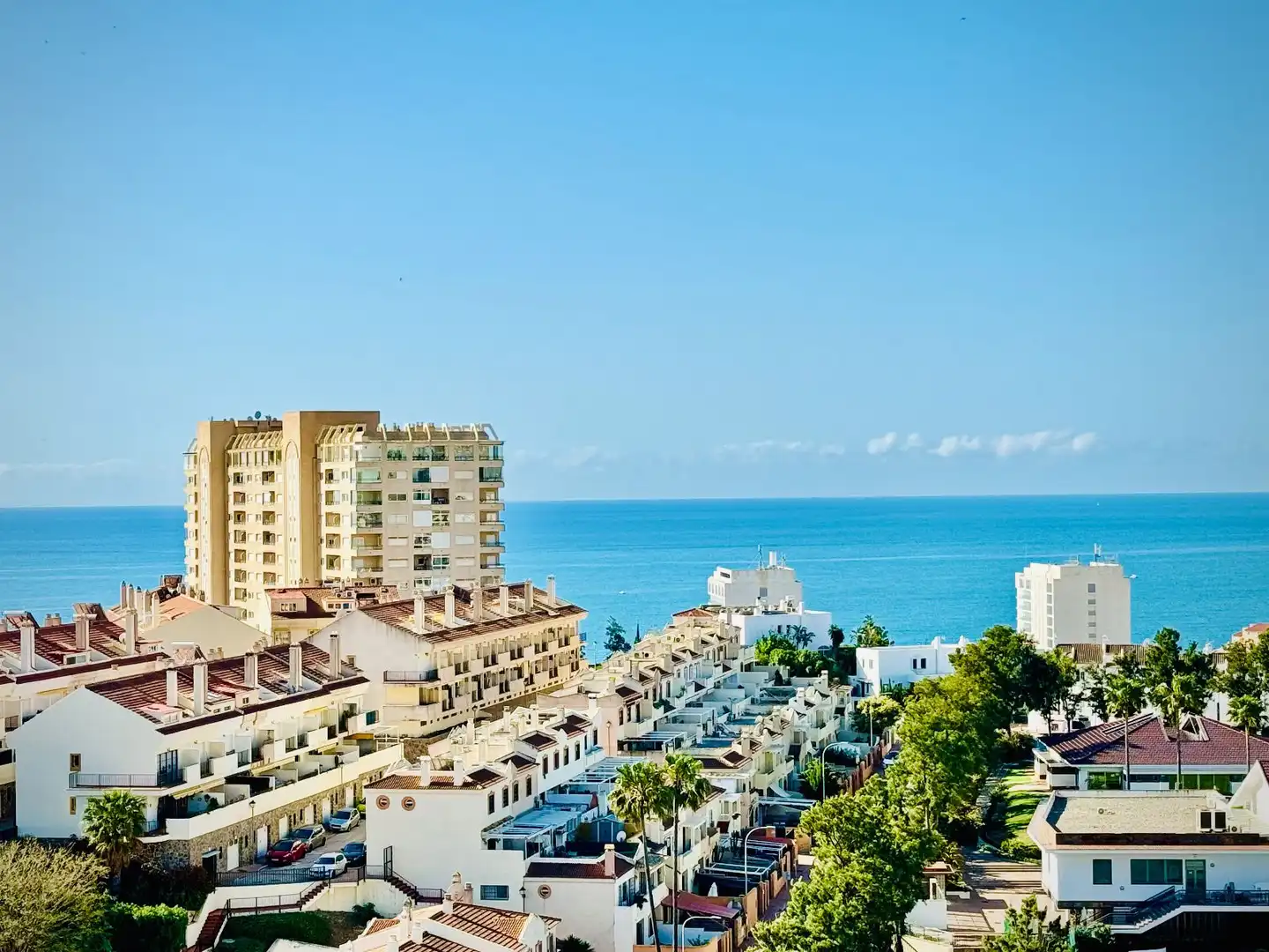 Vista exterior de Ático en venta en Benalmádena con Aire acondicionado, Calefacción y Terraza