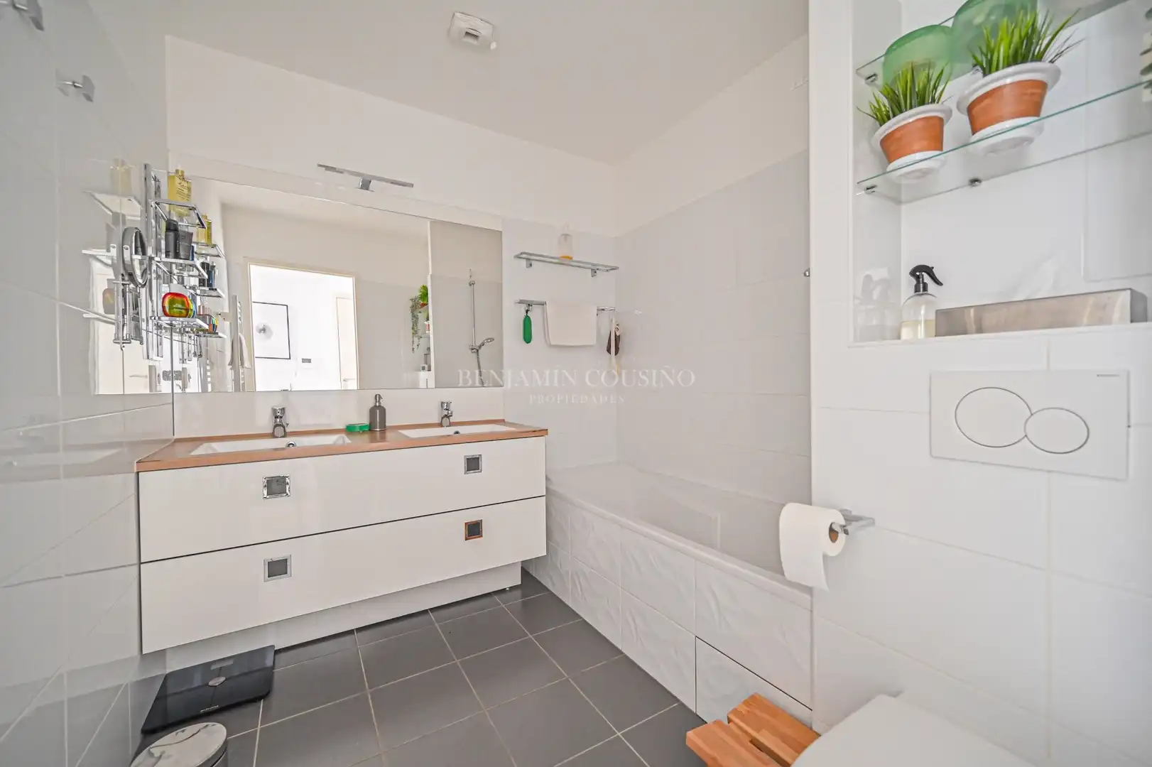 Baño de Dúplex en venta en Madrid con Aire acondicionado y Trastero