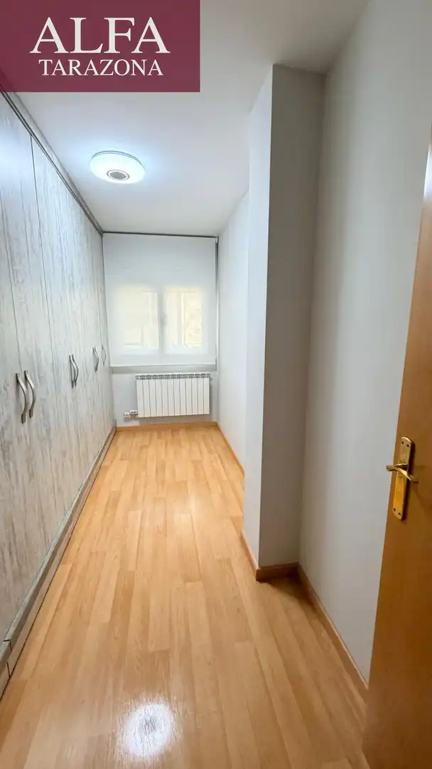 Habitación de Piso en venta en Tarazona con Calefacción, Terraza y Trastero