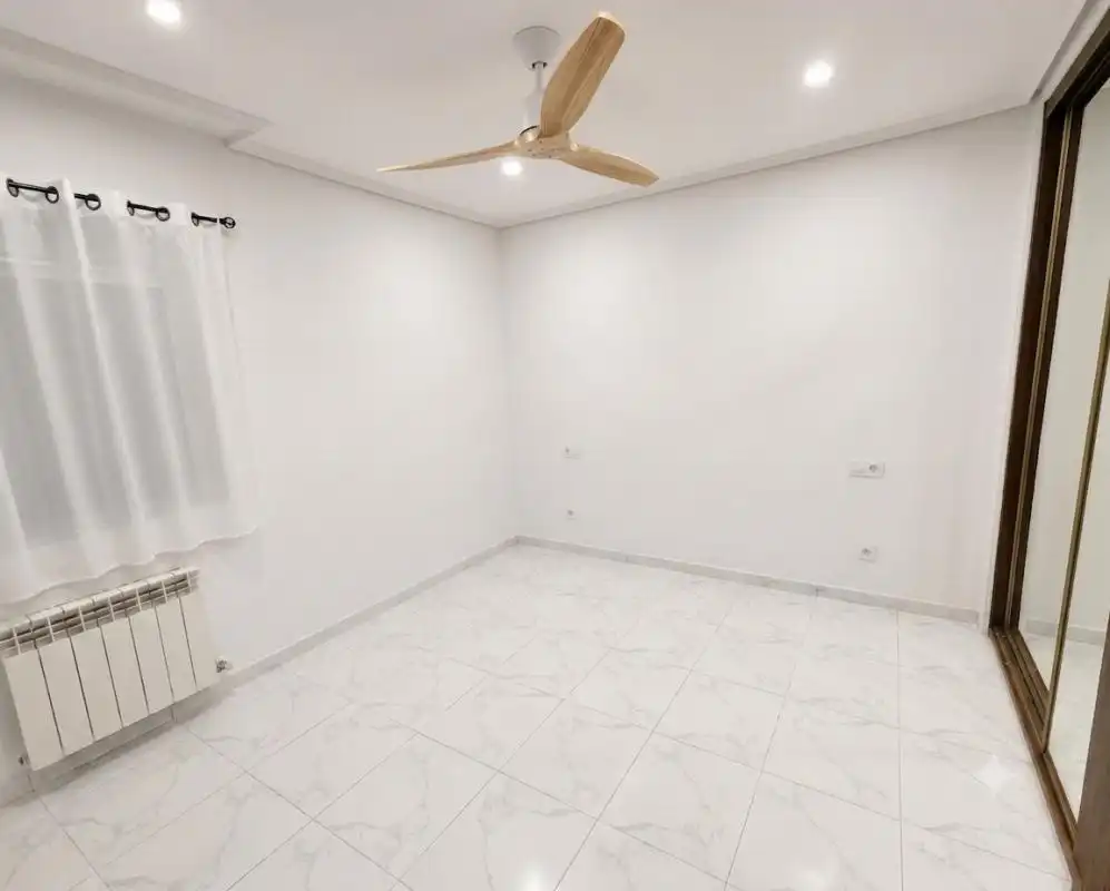 Wohnung zum Verkauf in Madrid mit Heizung, Terrasse und Balkon