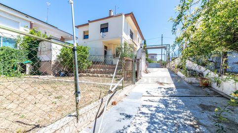 CHALET EN SEGUR DE CALAFELL CON GRAN JARDÍN