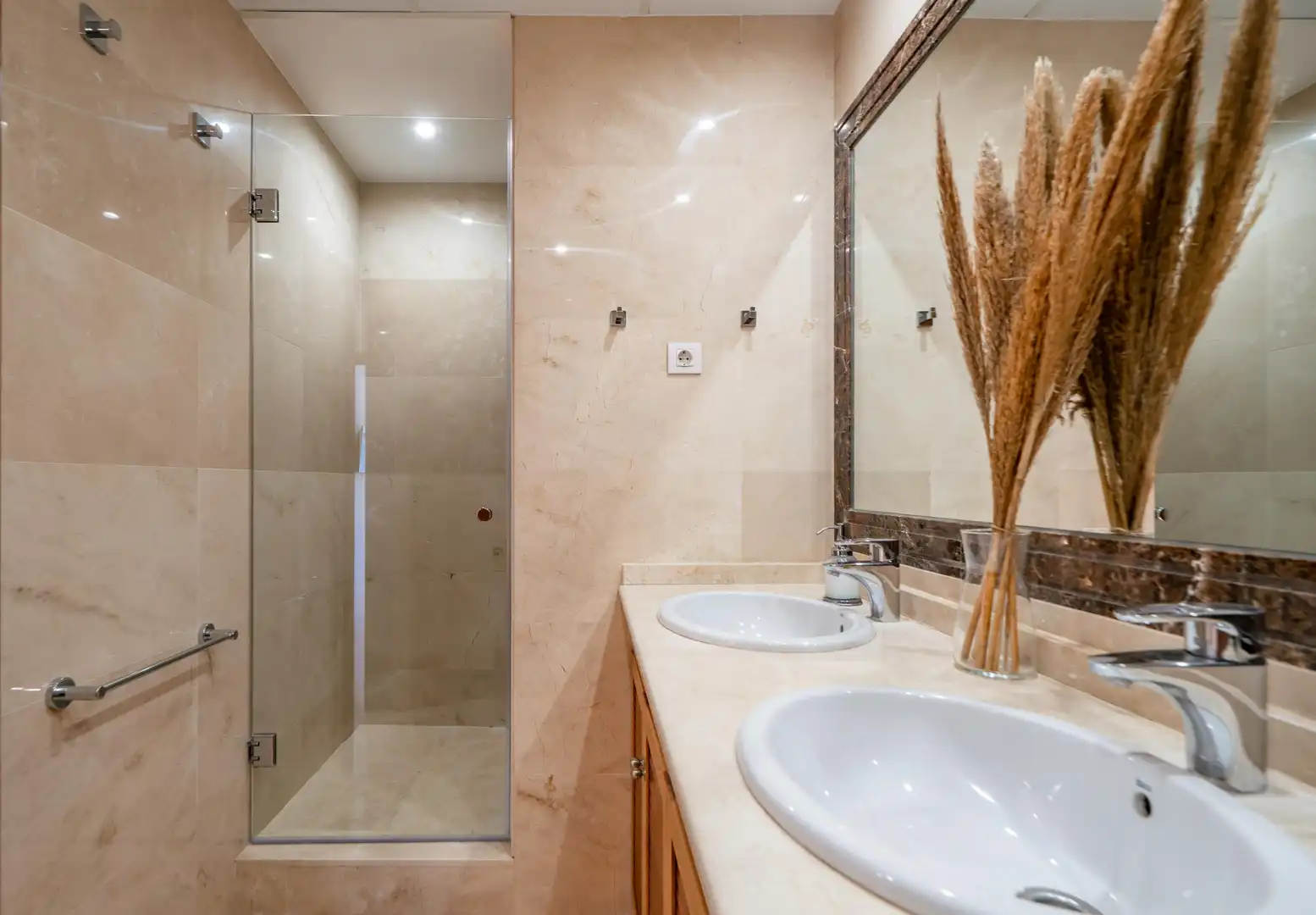 Adossat amb piscina en venda a 2 Calle Isabel Barreto #Casa 81, imagen 16