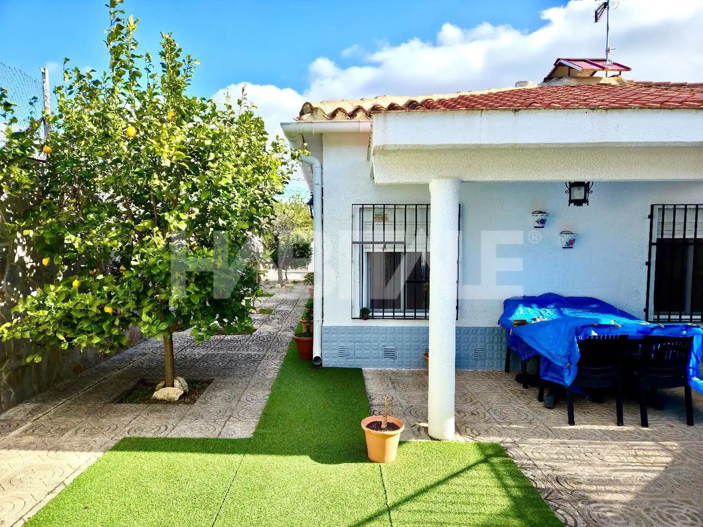 Vista exterior de Casa o chalet en venta en Alborache con Terraza, Trastero y Piscina
