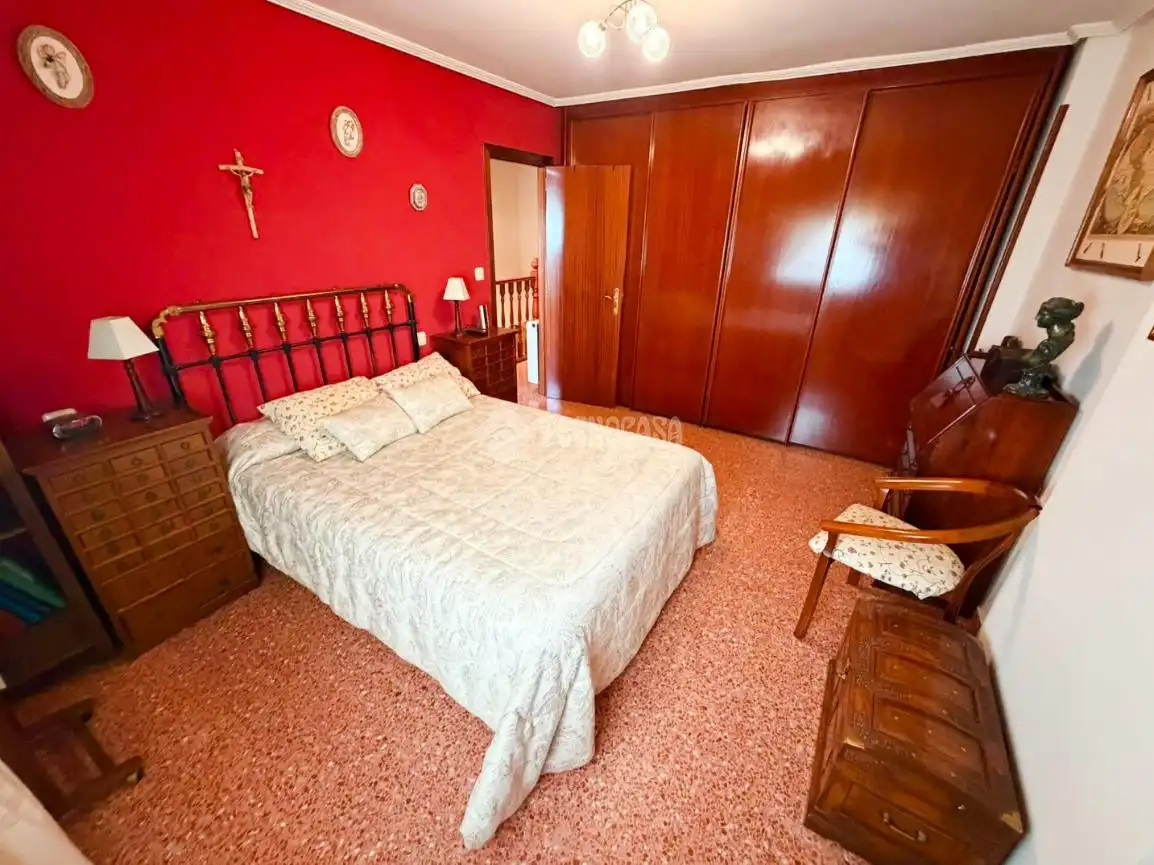 Flat for sale in Venta del Olivar