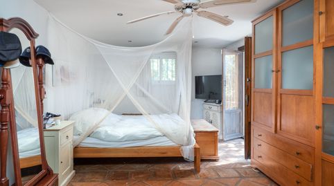 Encantadora y pintoresca casa de campo con piscina, situada cerca del pueblo de Casares.