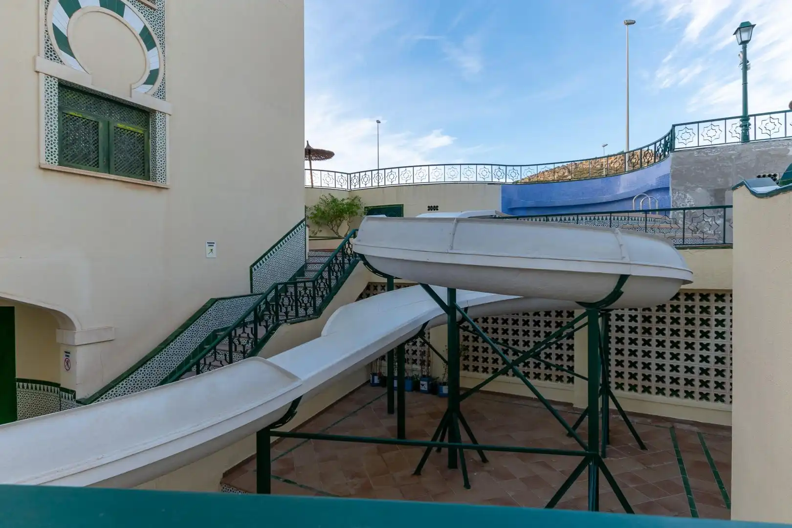 Piscina de Piso de alquiler en Santa Pola con Terraza y Piscina comunitaria