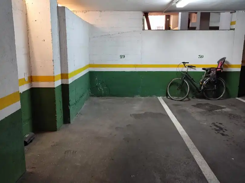 Einzelparkplatz zum Verkauf in Zurbano 1, imagen 2
