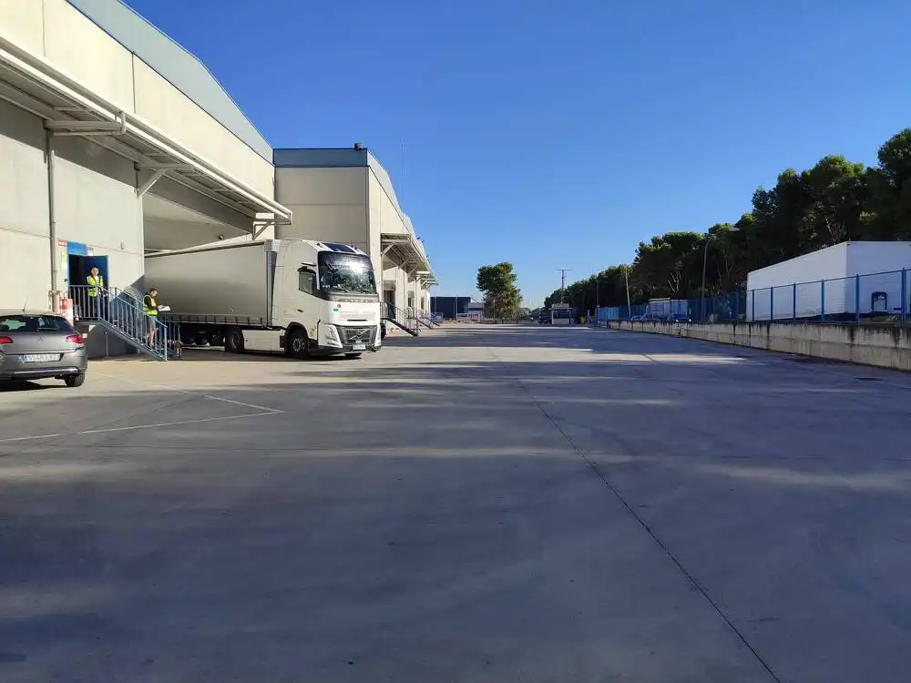 Industrial building to rent in Zona industrial, imagen 11