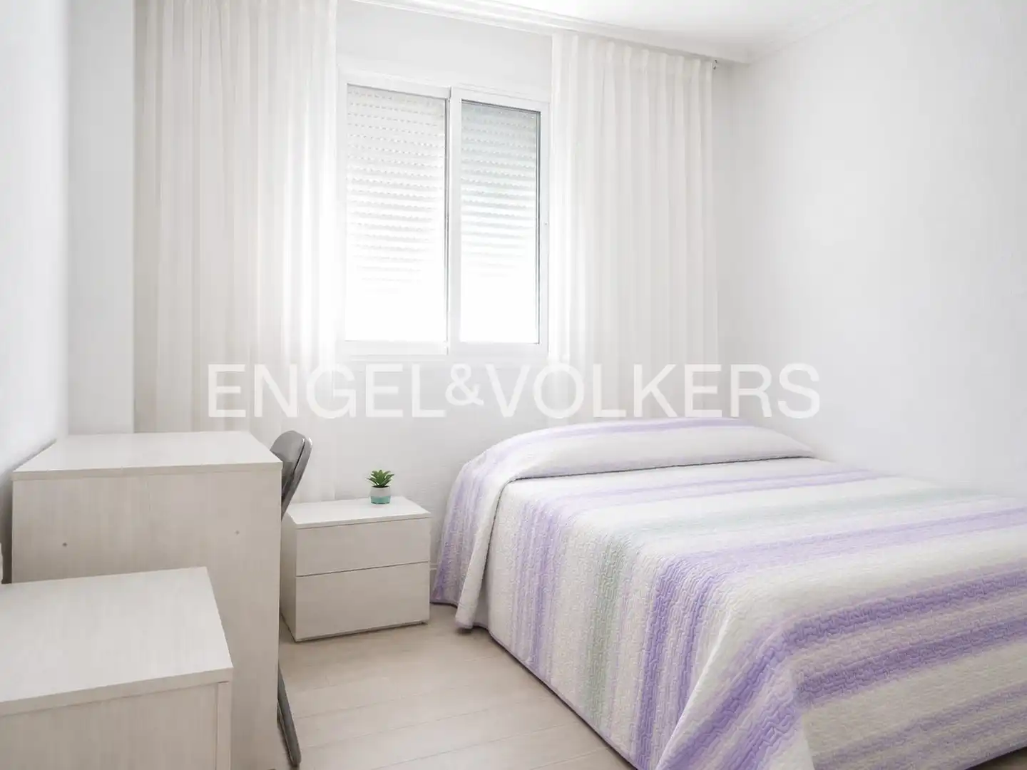 Habitación de Piso en venta en Valencia con Aire acondicionado y Calefacción