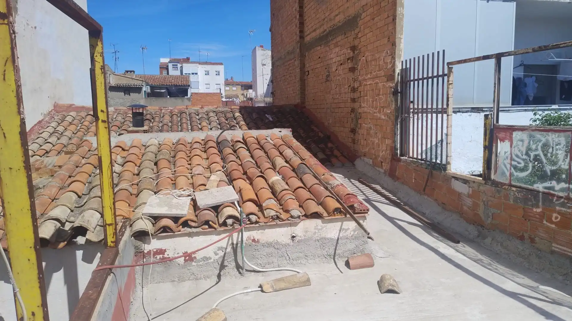 Vista exterior de Casa o xalet en venda en Zaragoza