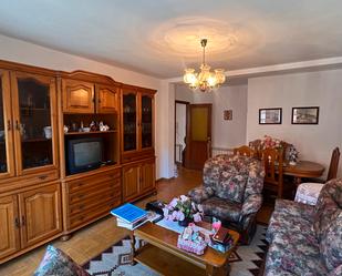 Sala d'estar de Pis en venda en Ribadedeva amb Balcó