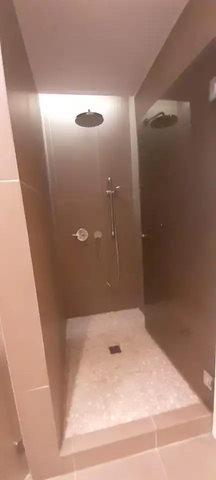Baño de Piso de alquiler en Escaldes – Engordany con Aire acondicionado y Amueblado