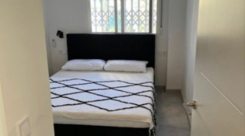 Foto 2 de Apartamento de alquiler en Cuatrocientas Viviendas, Alicante / Alacant