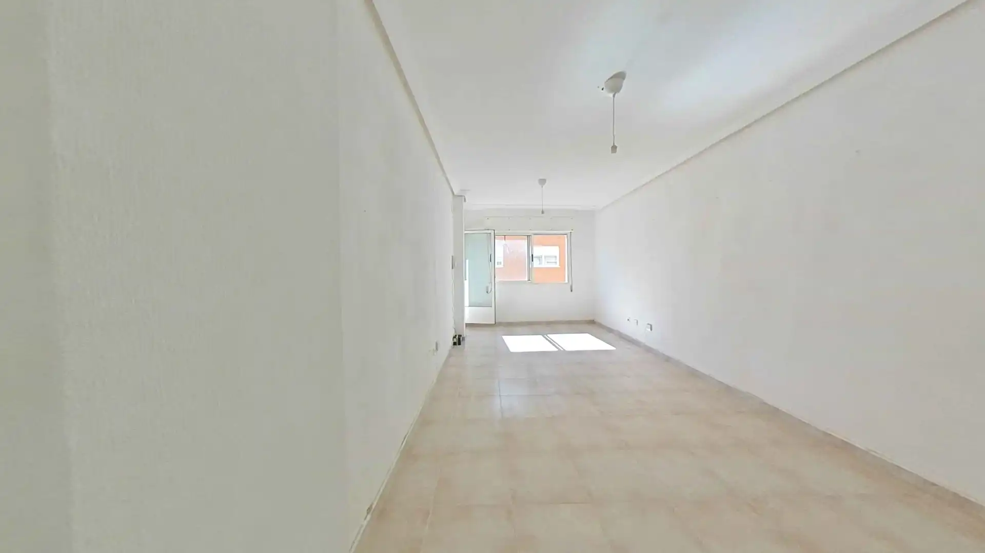 Wohnung zum Verkauf in Bigastro mit Klimaanlage und Balkon