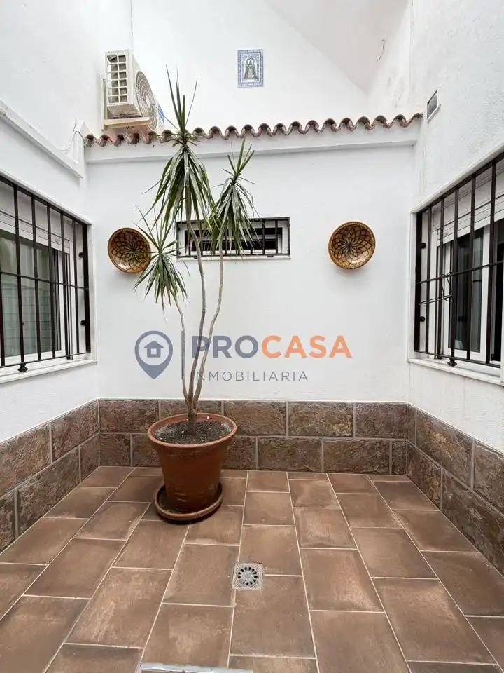Vista exterior de Casa o xalet en venda en Utrera