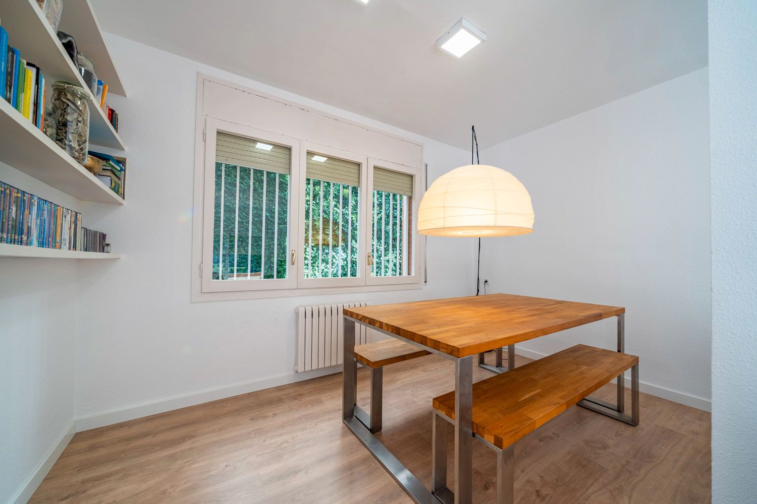 Menjador de Casa o xalet en venda en Tiana amb Calefacció, Jardí privat i Parquet