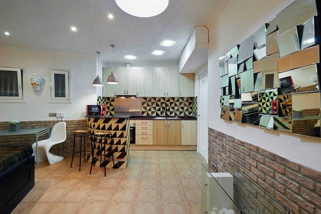 Local comercial en Venta en Carrer de Lleida en El Poble Sec - Parc de Montjuïc