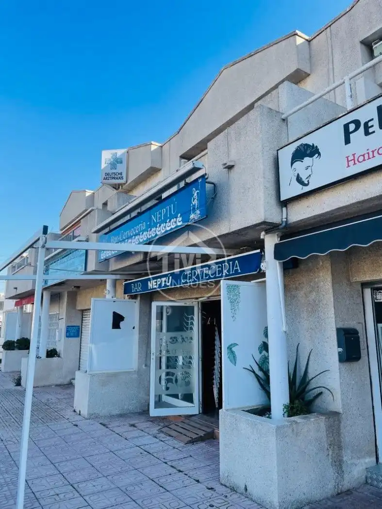 Local commercial à vendre à Avinguda Maria Cristina