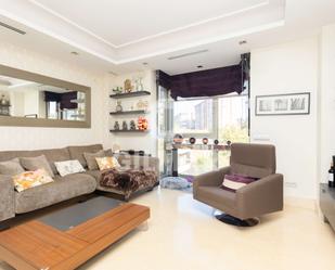 Living room of Flat for sale in  Madrid Capital  with Air Conditioner, Heating and Storage room