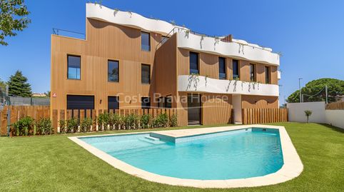 Apartamento de obra nueva en Palamós con jardín privado de 96 m, piscina comunitaria y a 400 metros de la playa de La Fosca, imatge 2