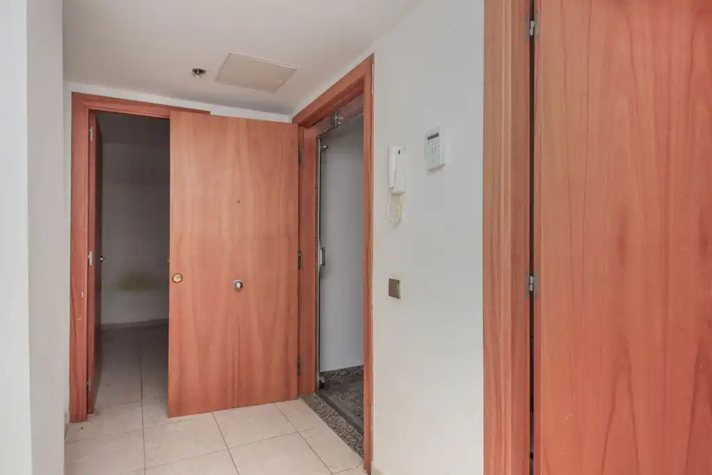 Piso con terraza en venta en Carrer Juan de Àustria 25, imagen 9