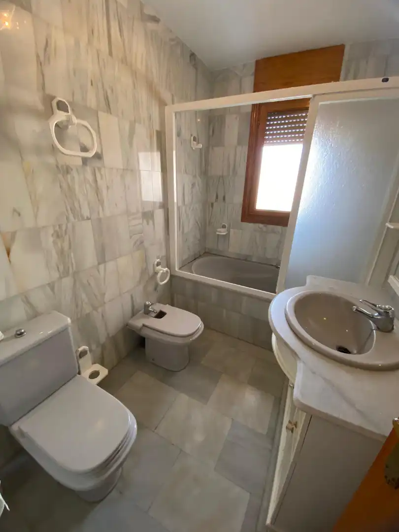 Baño de Casa adosada en venta en Macael con Terraza, Amueblado y Horno