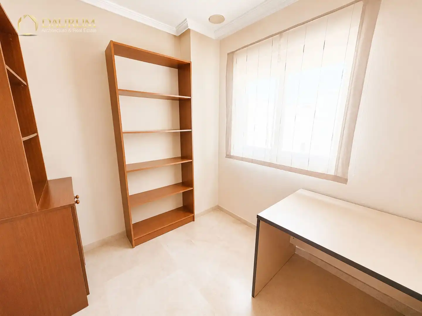 Flat for rent in Calle La Torre, Plaza Crevillente - Antiguos Juzgados - El Asilo