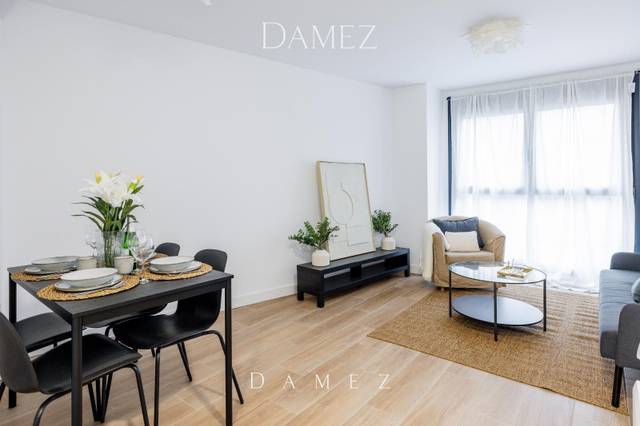 Piso en Venta en Valdeacederas