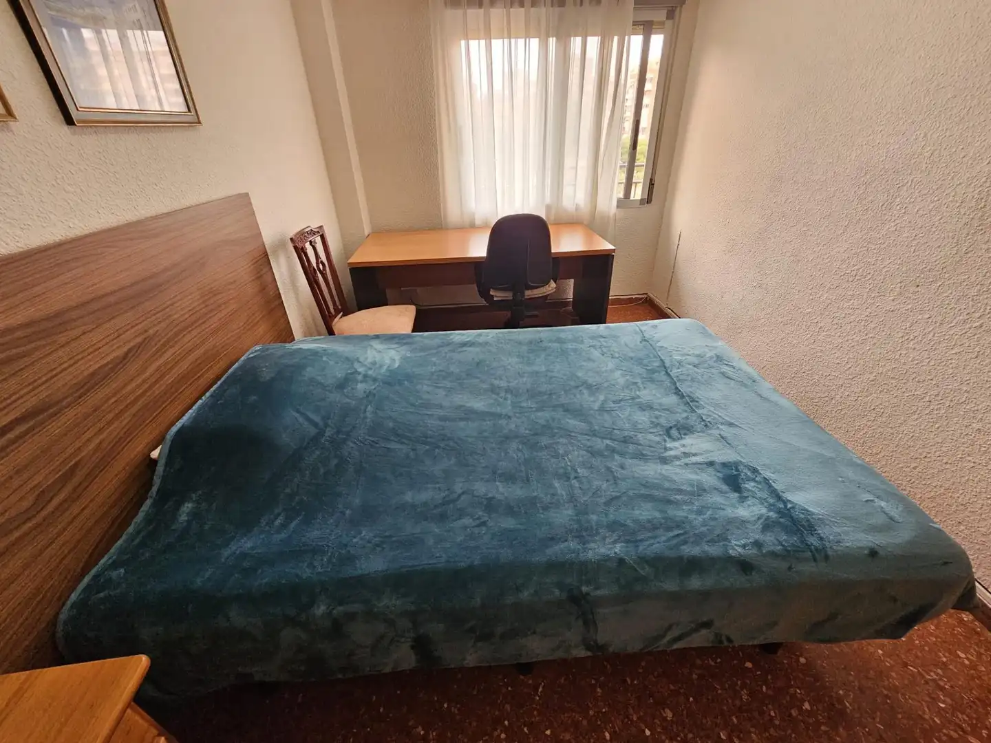 Bedroom of Flat for sale in Valencia  with Air Conditioner, Furnished and Balcony